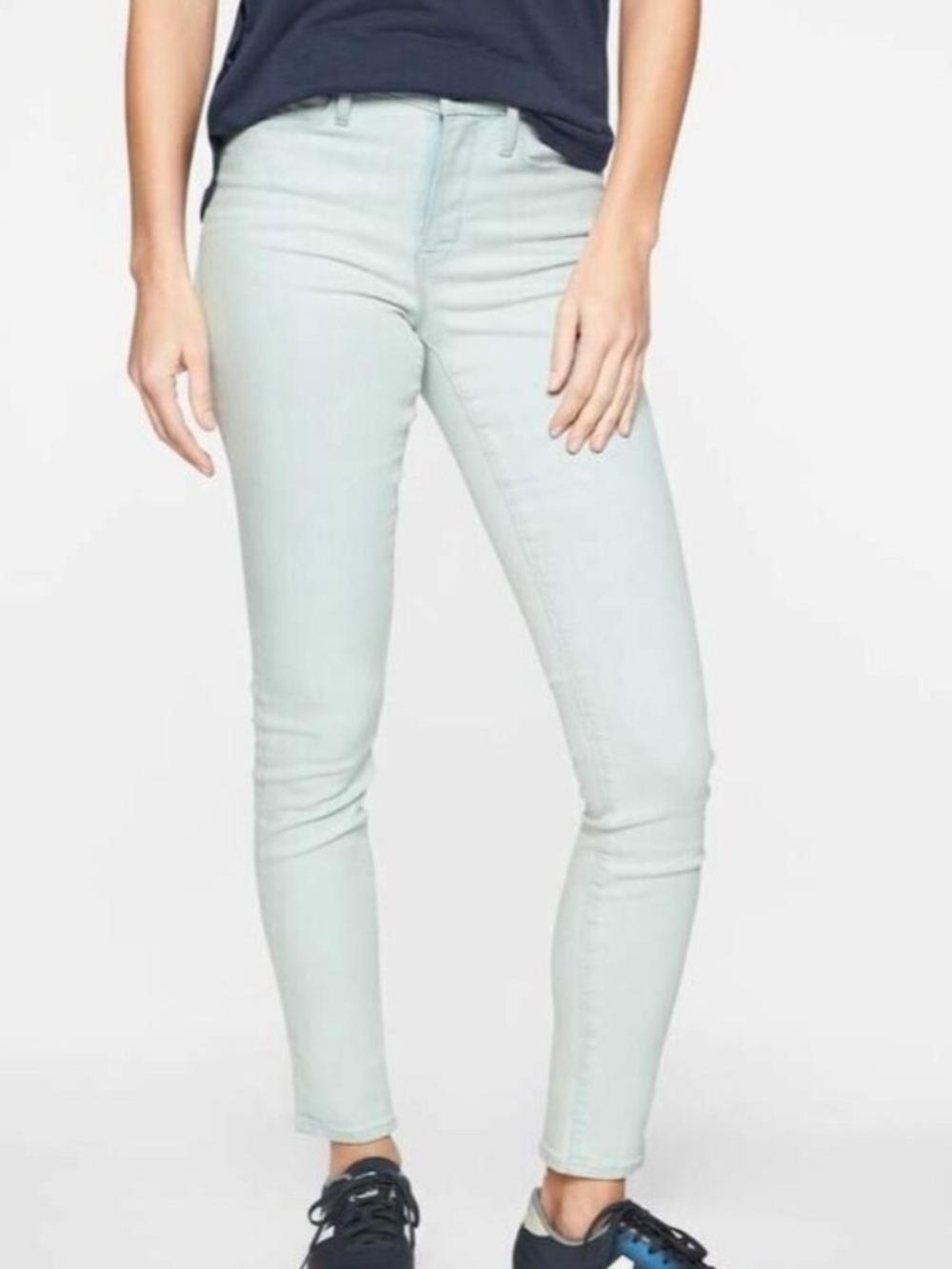 Athleta Jeans  Sculptek mid rise slim‎ women's 10T off white blue light wash